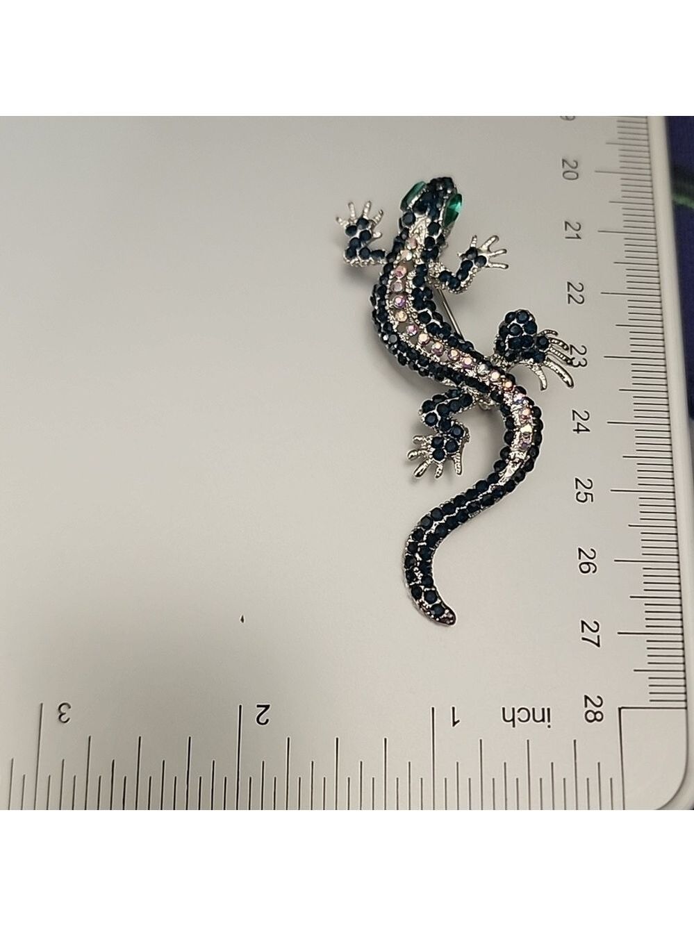 Gecko Simulated Diamonds 🦎 - Picture 3 of 4